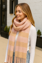 Load image into Gallery viewer, CHECKERED PATTERN SCARF SCARVES