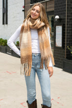 Load image into Gallery viewer, CHECKERED PATTERN SCARF SCARVES
