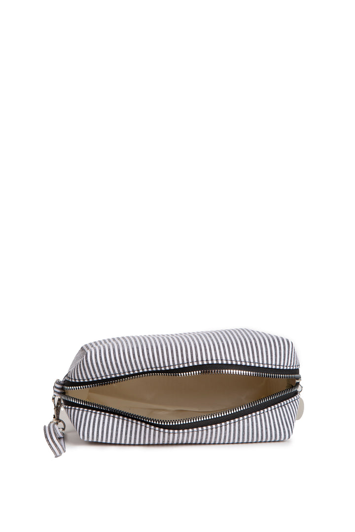 STRIPED PATTERN TRAVEL POUCH