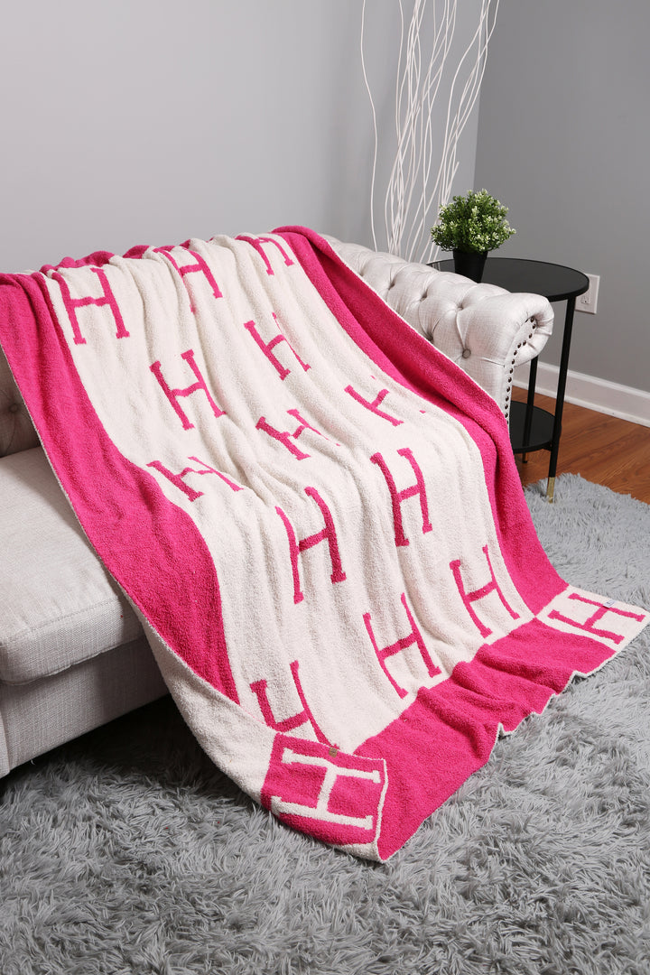 INITIAL "H" PATTERN THROW BLANKET