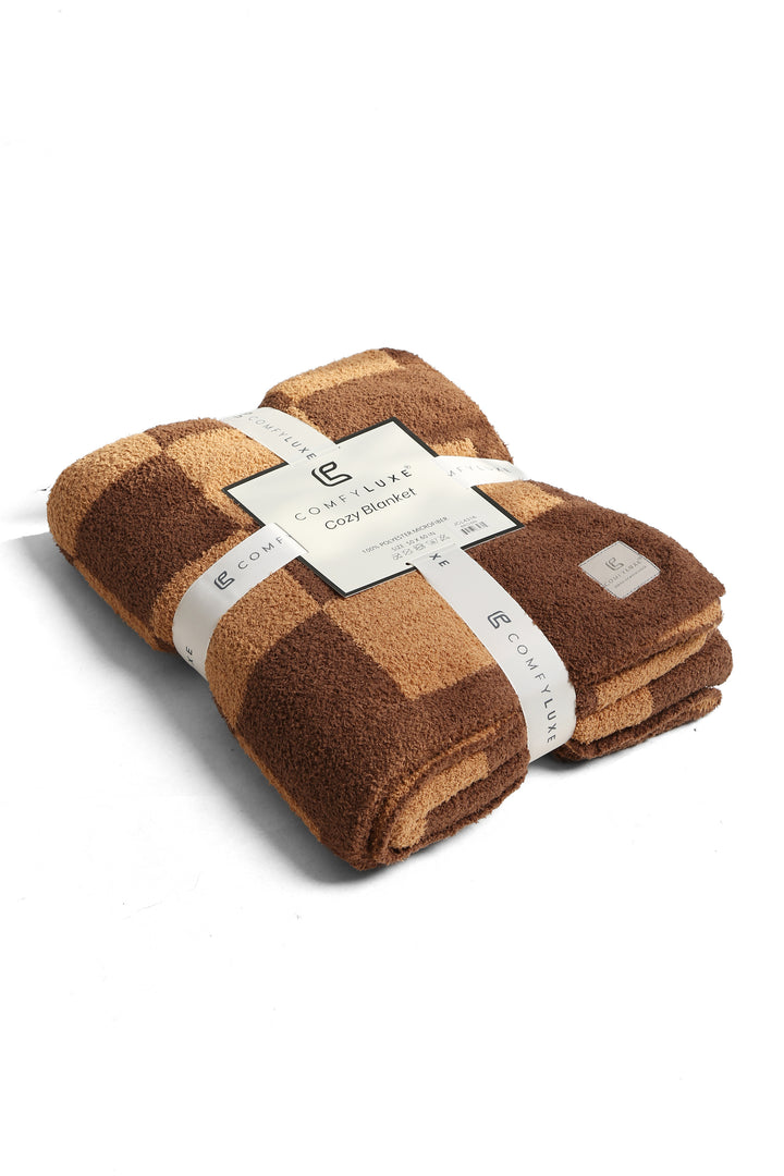 CHECKERED PATTERN THROW BLANKET