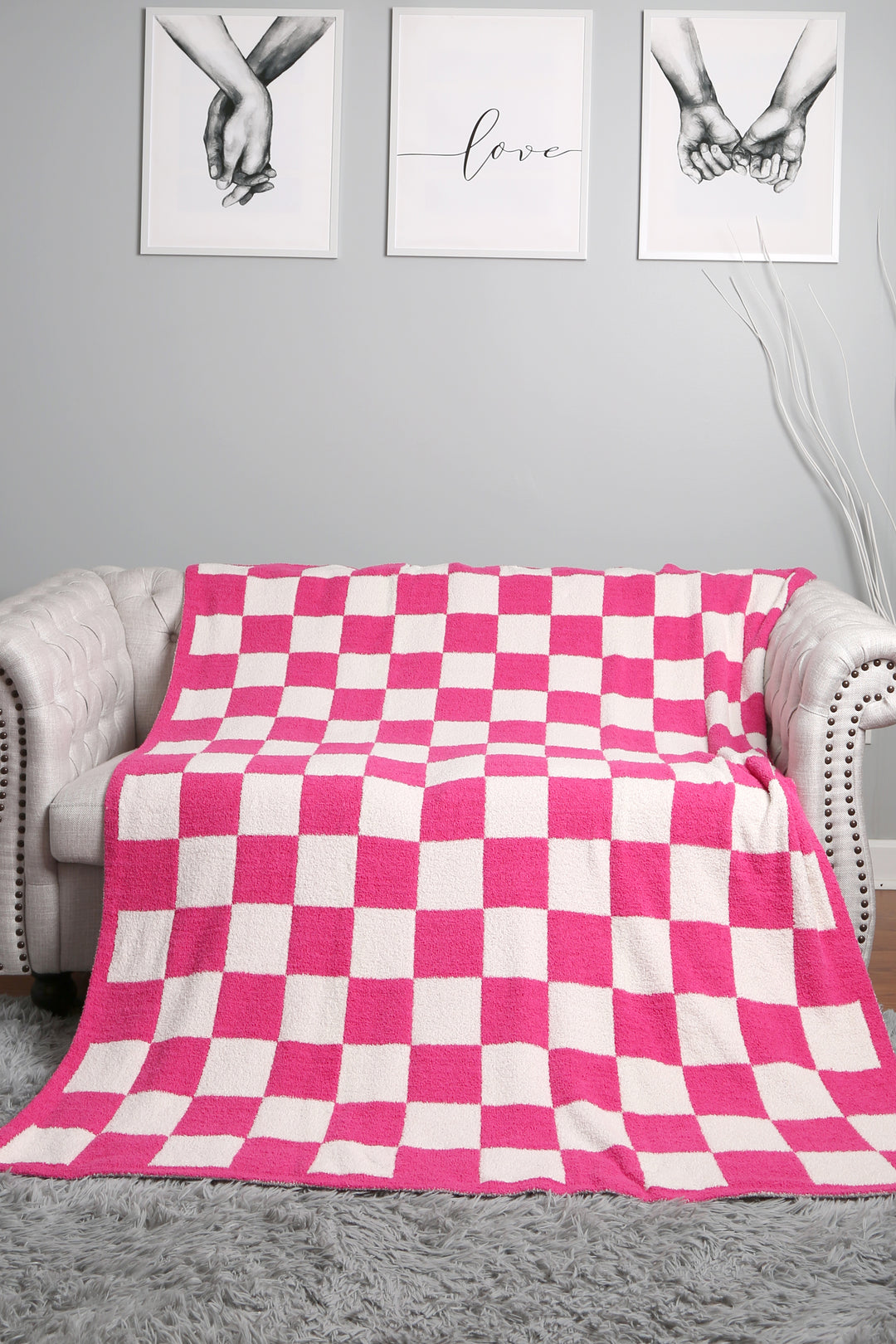 CHECKERED PATTERN THROW BLANKET