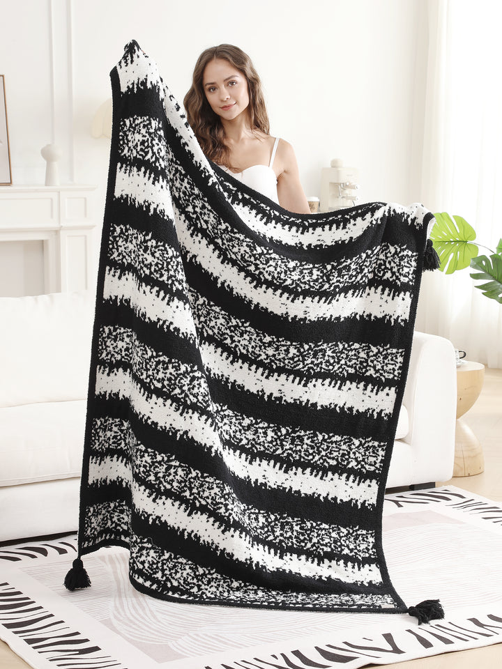 BRUSHED STRIPED PATTERN THROW BLANKET W/ TASSELS
