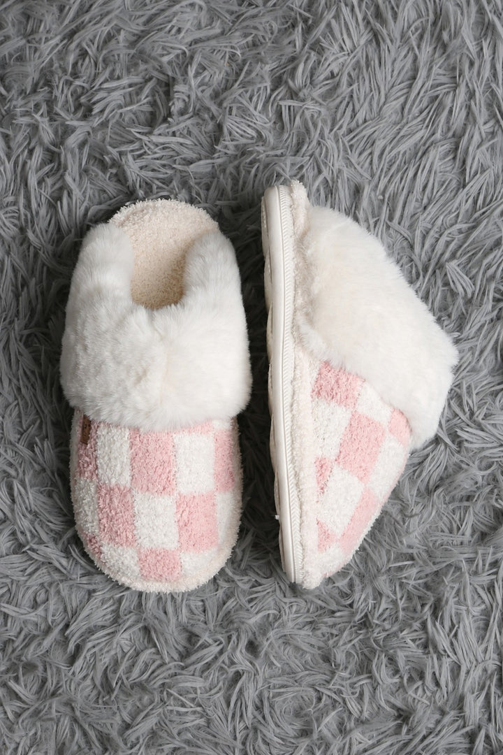 CHECKERED PATTERN MULE SLIPPERS