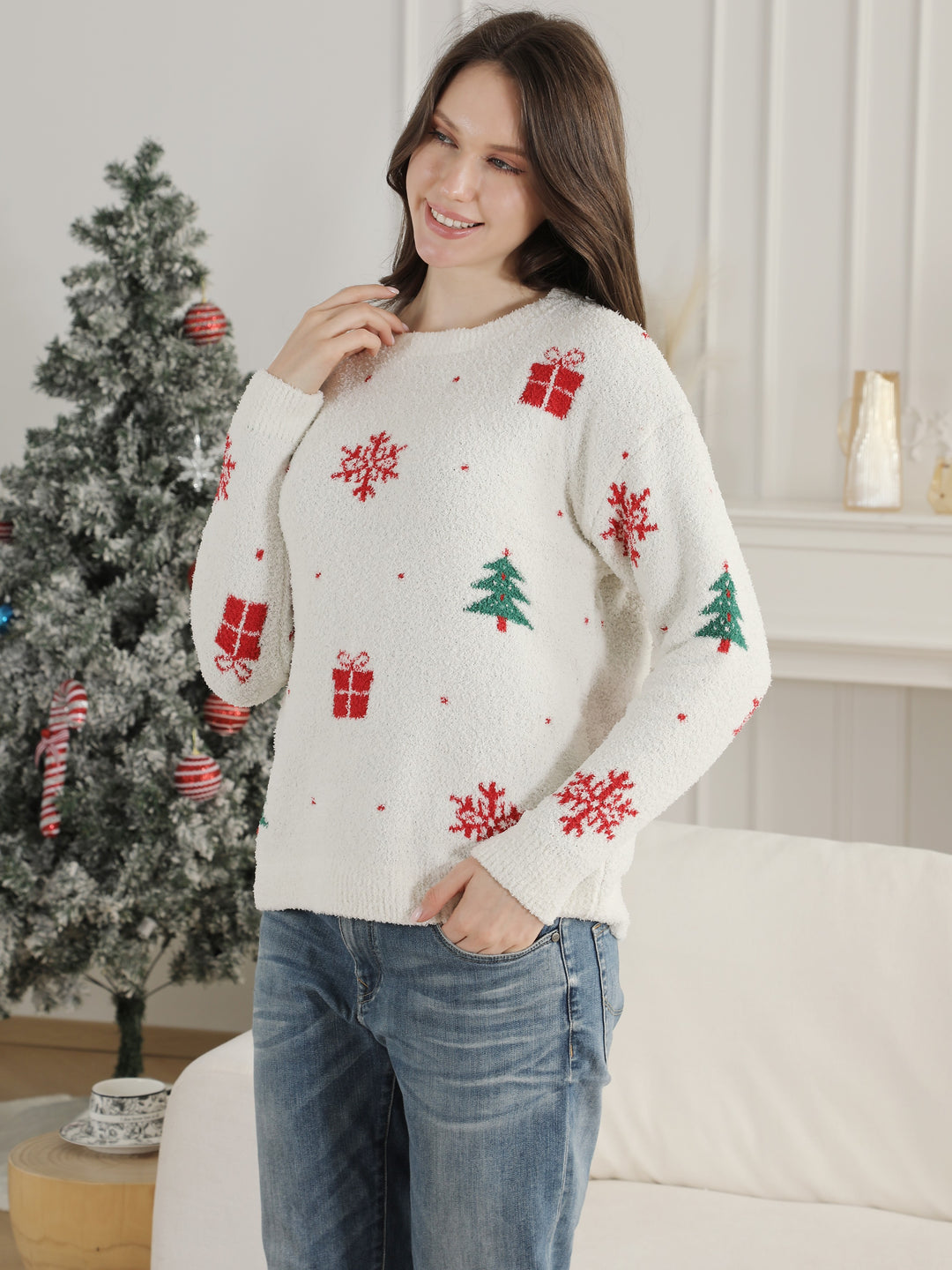 CHRISTMAS THEMED PATTERN SWEATER