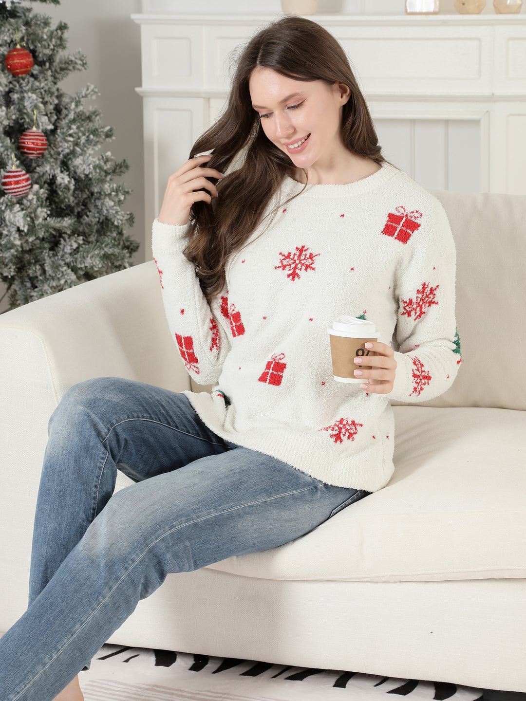 CHRISTMAS THEMED PATTERN SWEATER