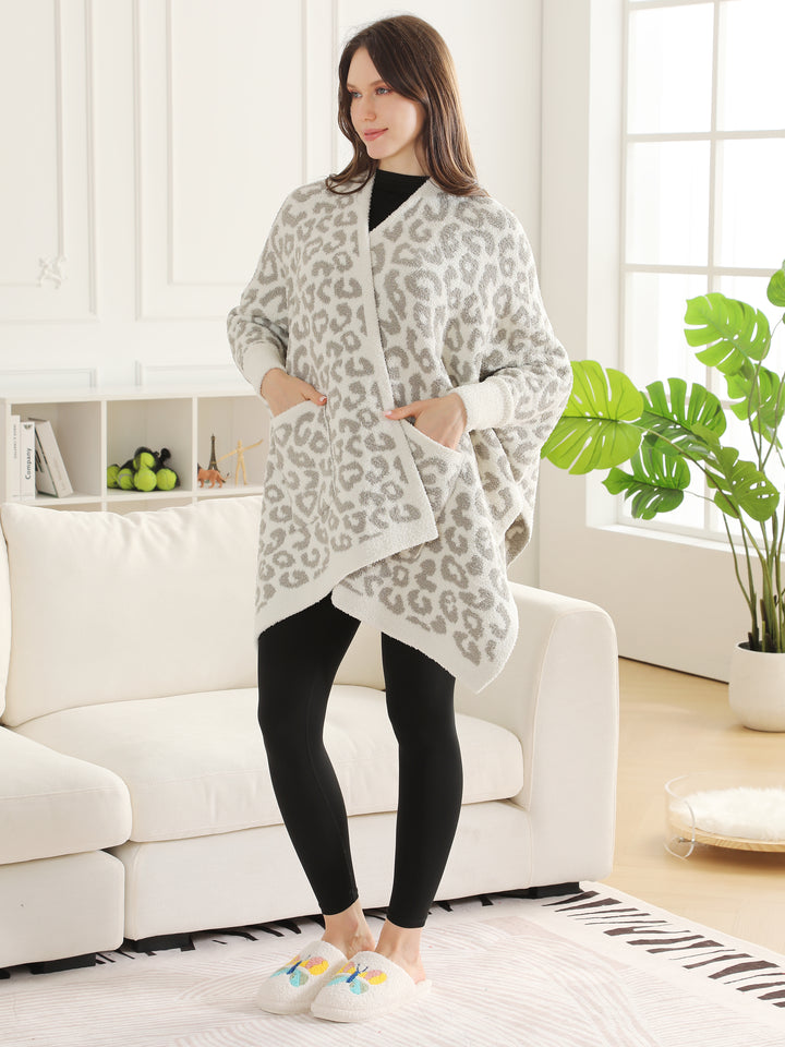 LEOPARD PATTERN WEARABLE BLANKET RUANA