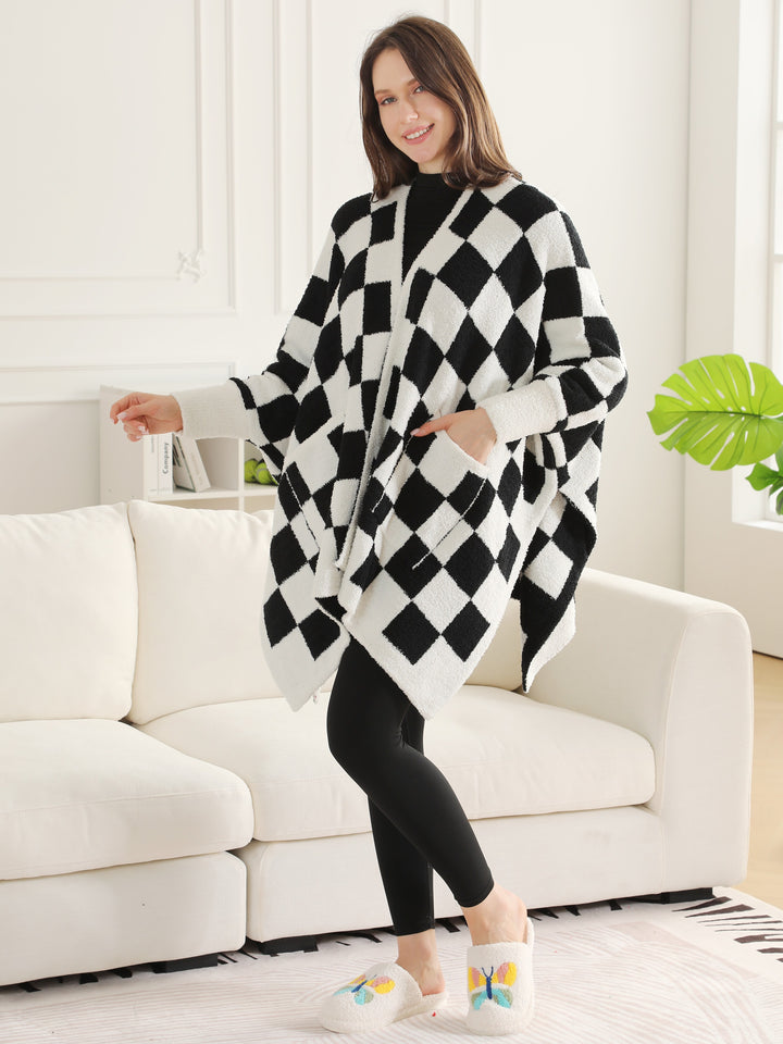 CHECKERED PATTERN WEARABLE BLANKET RUANA
