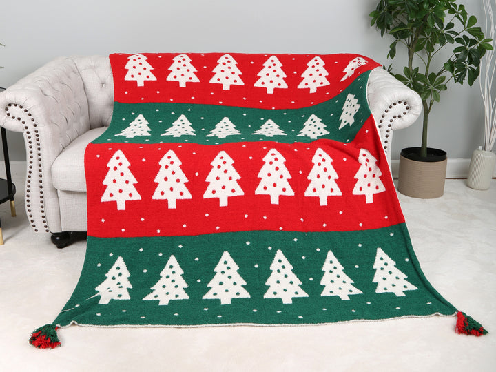 CHRISTMAS THEMED PATTERN THROW BLANKET W/ TASSELS
