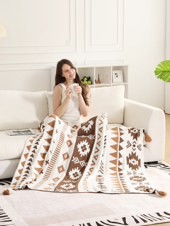 TRIBAL PATTERN THROW BLANKET W/ TASSELS