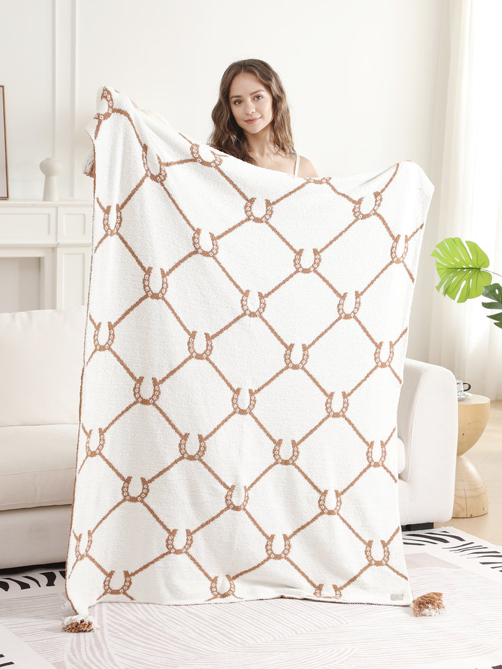 HORSESHOE PATTERN THROW BLANKET W/ TASSELS