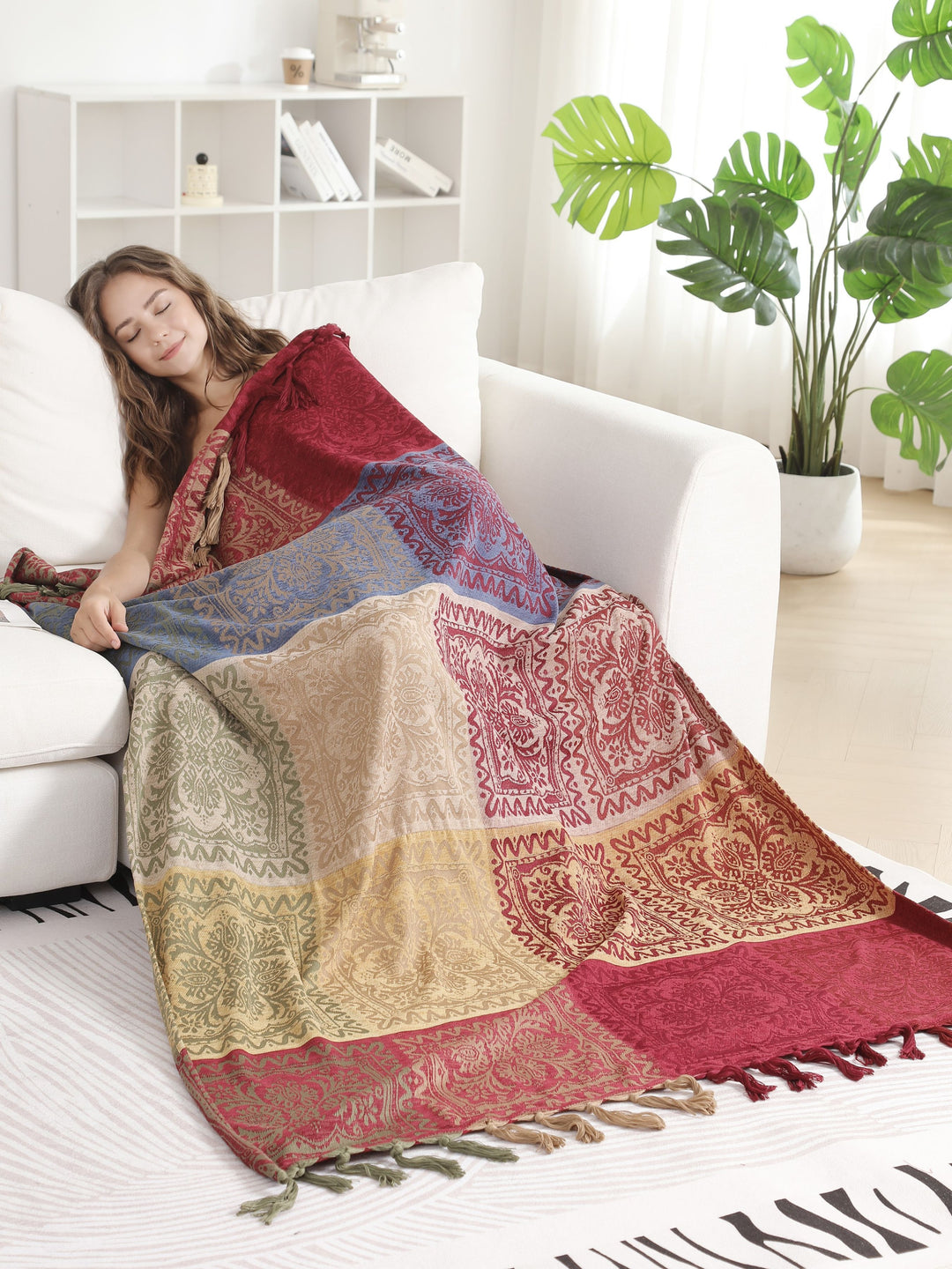 FLORAL PATTERN THROW BLANKET W/ FRINGE