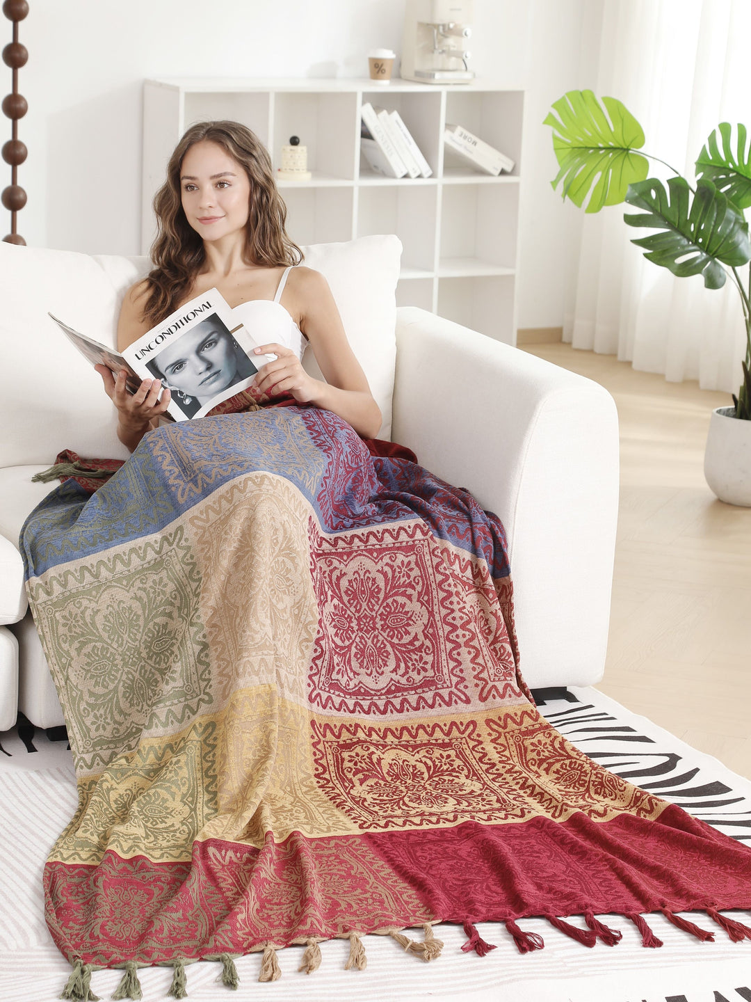 FLORAL PATTERN THROW BLANKET W/ FRINGE