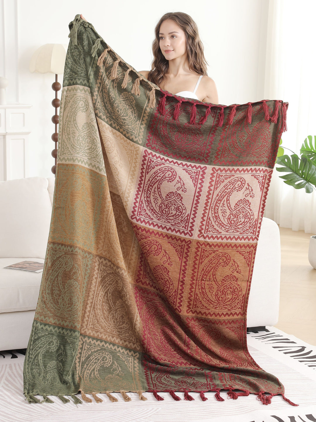 PAISLEY PATTERN THROW BLANKET W/ FRINGE