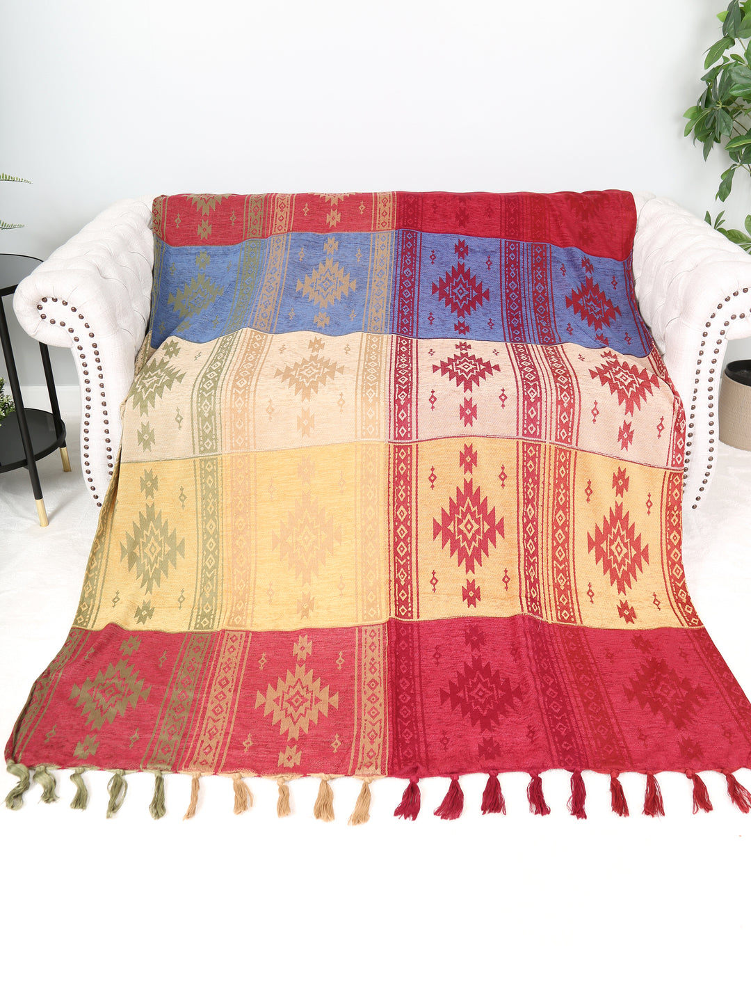 TRIBAL PATTERN THROW BLANKET W/ FRINGE