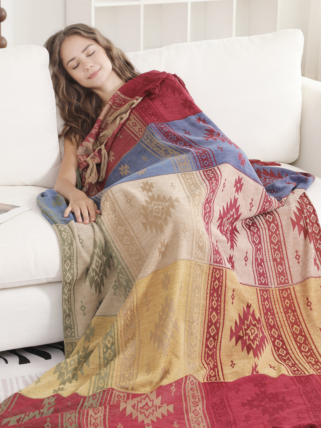TRIBAL PATTERN THROW BLANKET W/ FRINGE