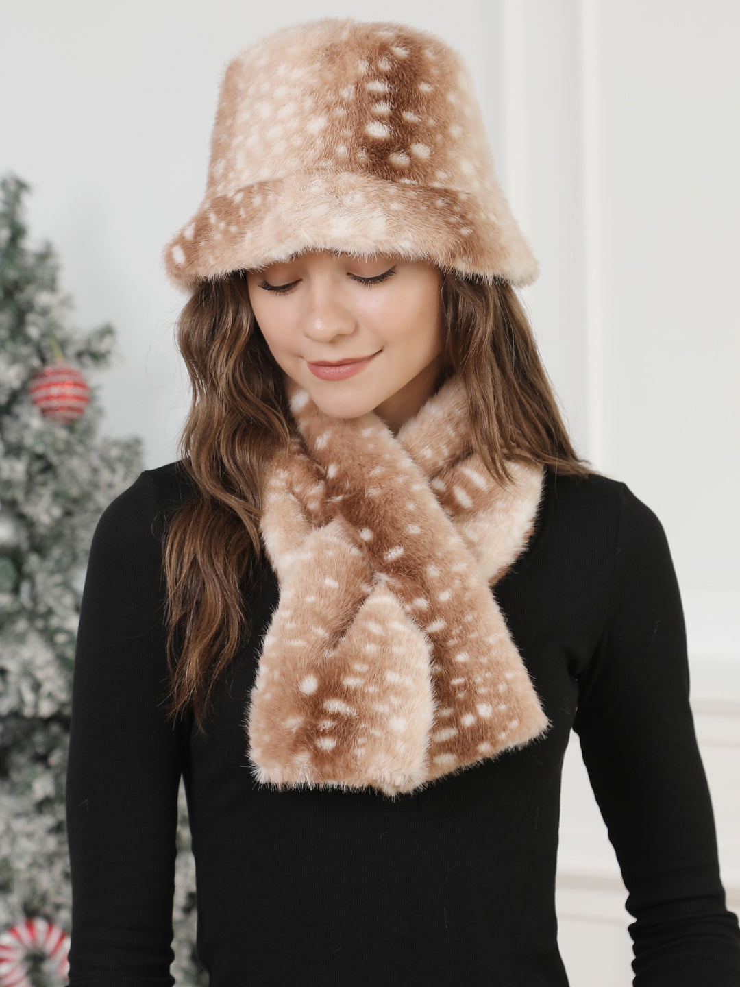 ANIMAL PATTERN SCARF