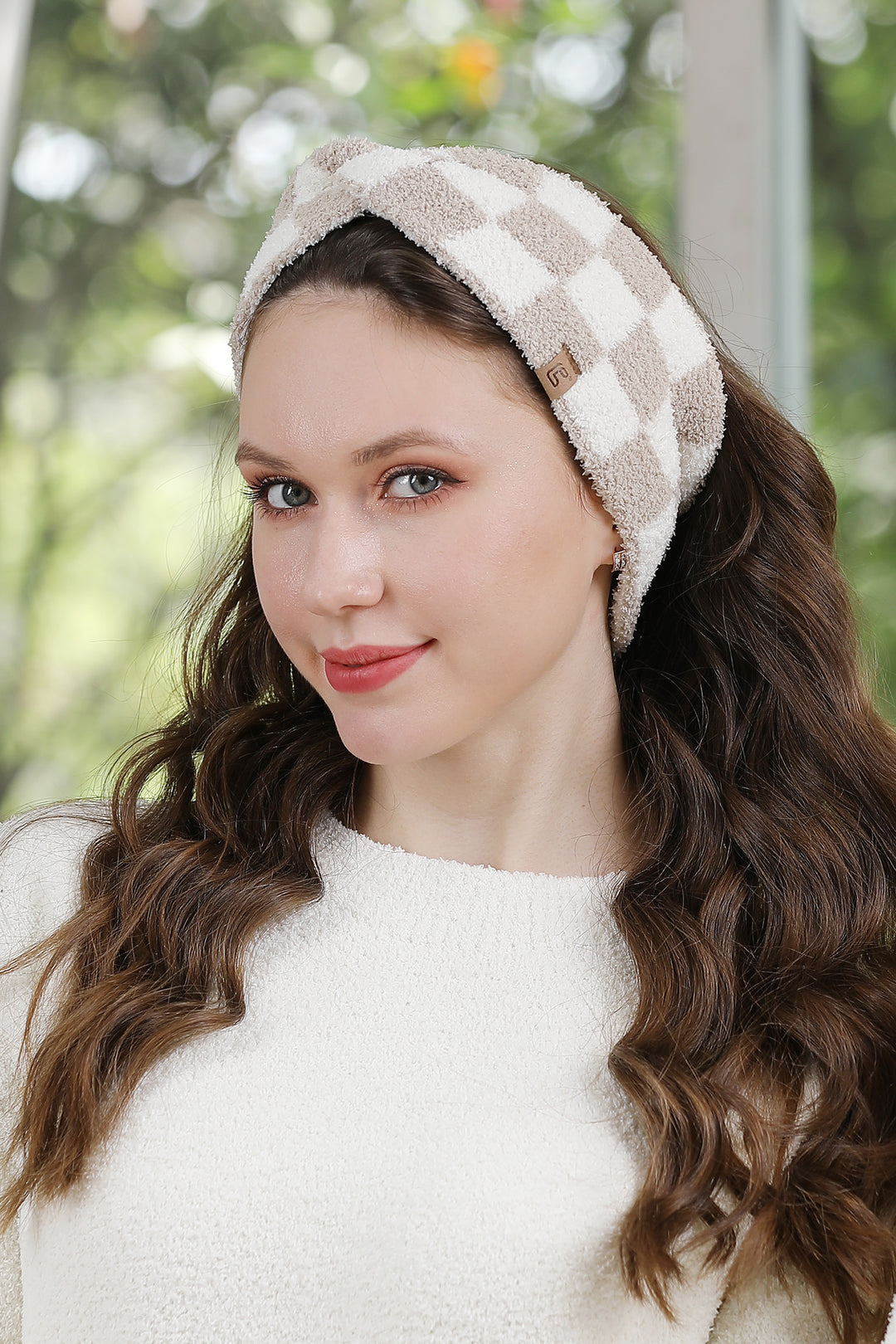 CHECKERED PATTERN TWIST KNOT HEADBAND