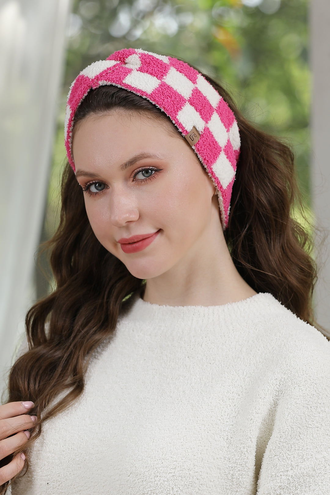 CHECKERED PATTERN TWIST KNOT HEADBAND