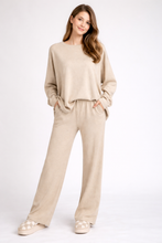 Load image into Gallery viewer, SOLID COLOR SWEATER
