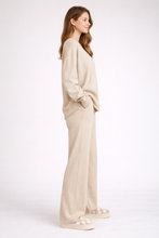 Load image into Gallery viewer, SOLID COLOR SWEATER
