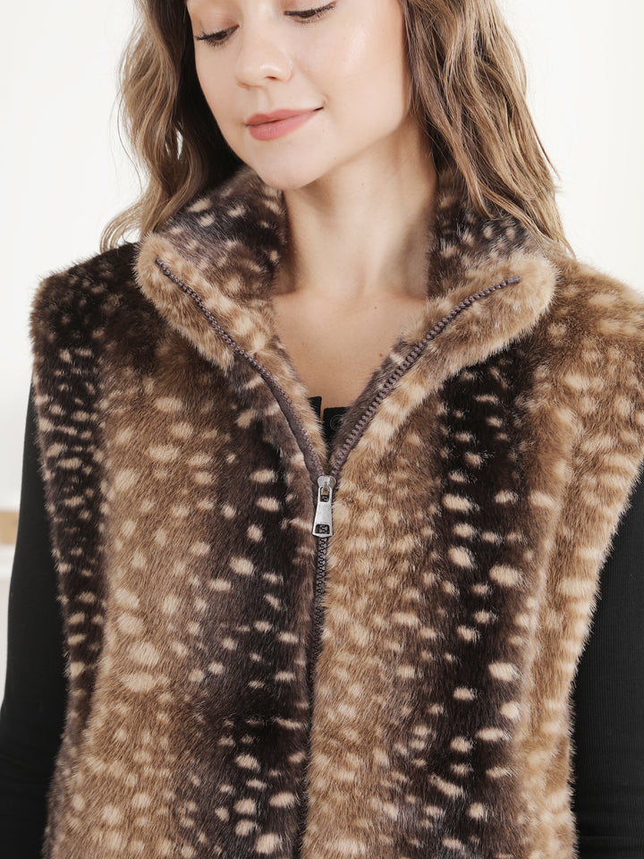 DEER PATTERN VEST