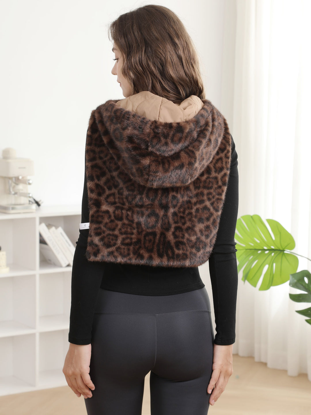 LEOPARD PATTERN VEST