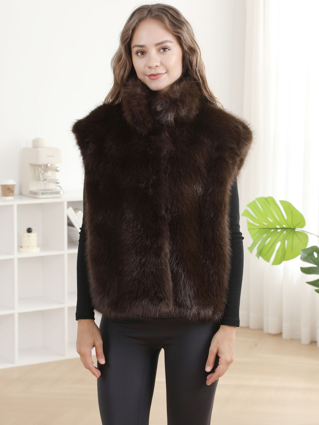 SOLID COLOR VEST