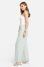 Load image into Gallery viewer, STRIPED PATTERN PANTS
