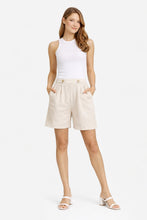 Load image into Gallery viewer, SOLID COLOR LINEN SHORTS
