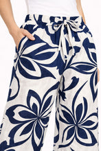 Load image into Gallery viewer, LEAF PATTERN PANTS
