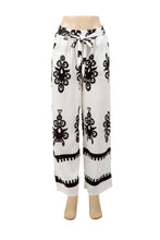 Load image into Gallery viewer, BOHO FLORAL PATTERN PANTS
