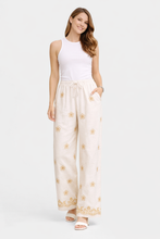 Load image into Gallery viewer, FLORAL PATTERN LINEN PANTS

