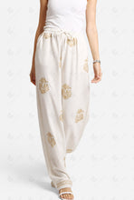 Load image into Gallery viewer, Pl220 Apparel
