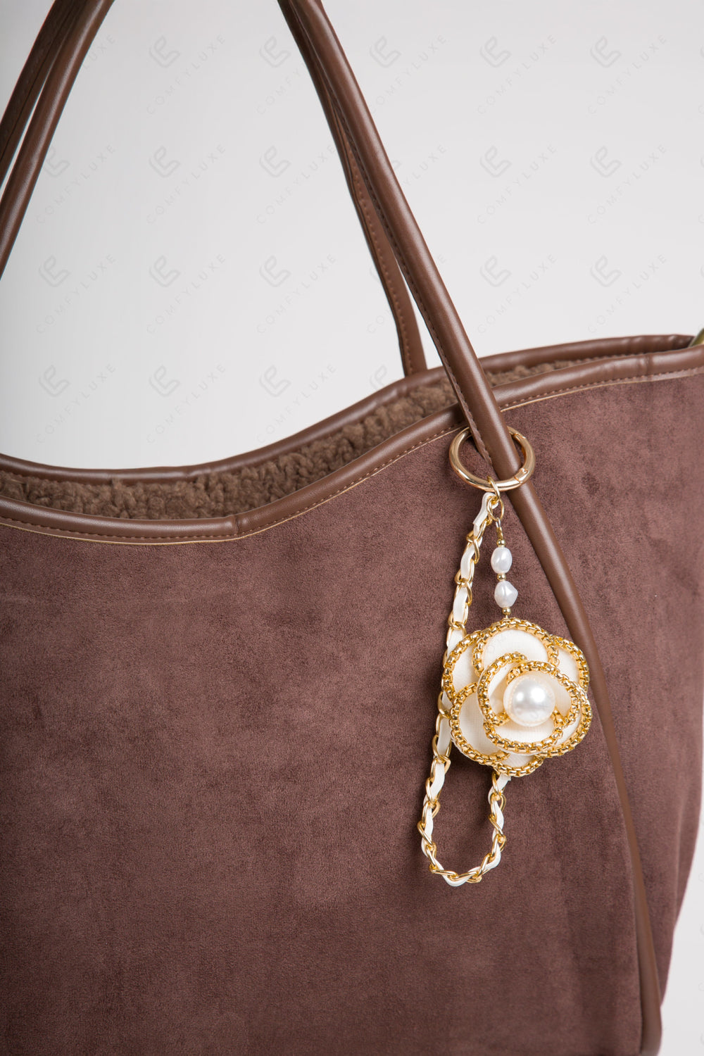 CAMELLIA KEYCHAIN/BAG CHARM KEYCHAINS