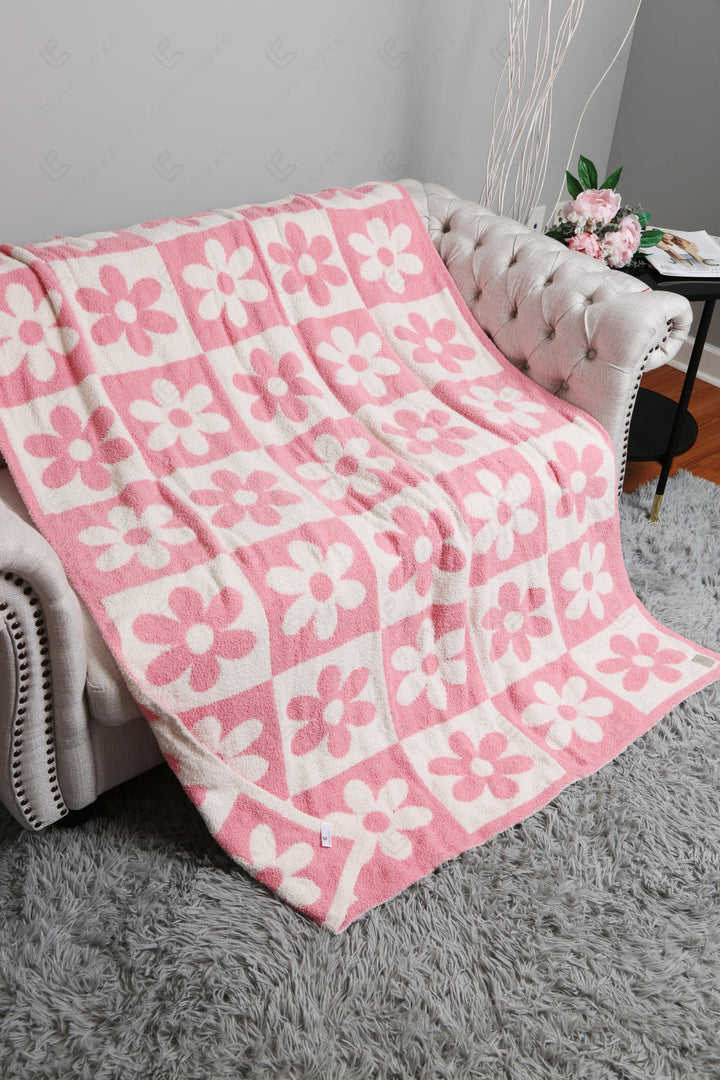 CHECKERED &amp; DAISY PATTERN THROW BLANKET THROW BLANKETS