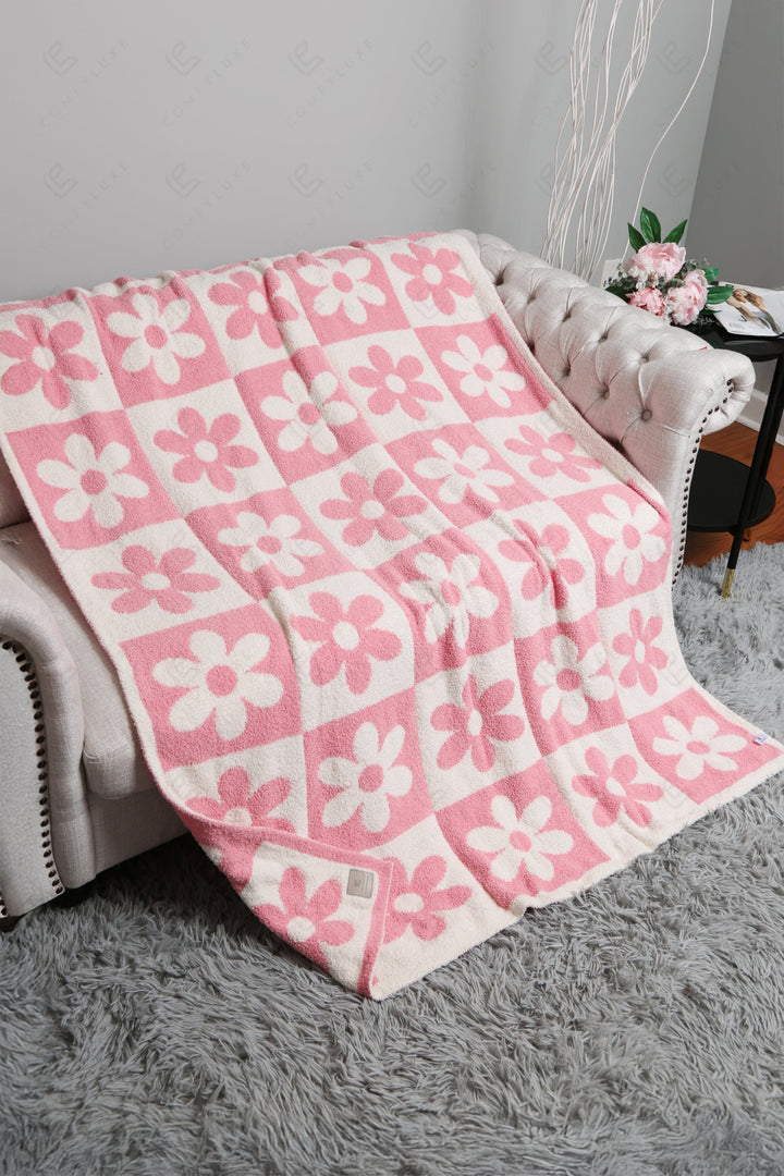 CHECKERED &amp; DAISY PATTERN THROW BLANKET THROW BLANKETS