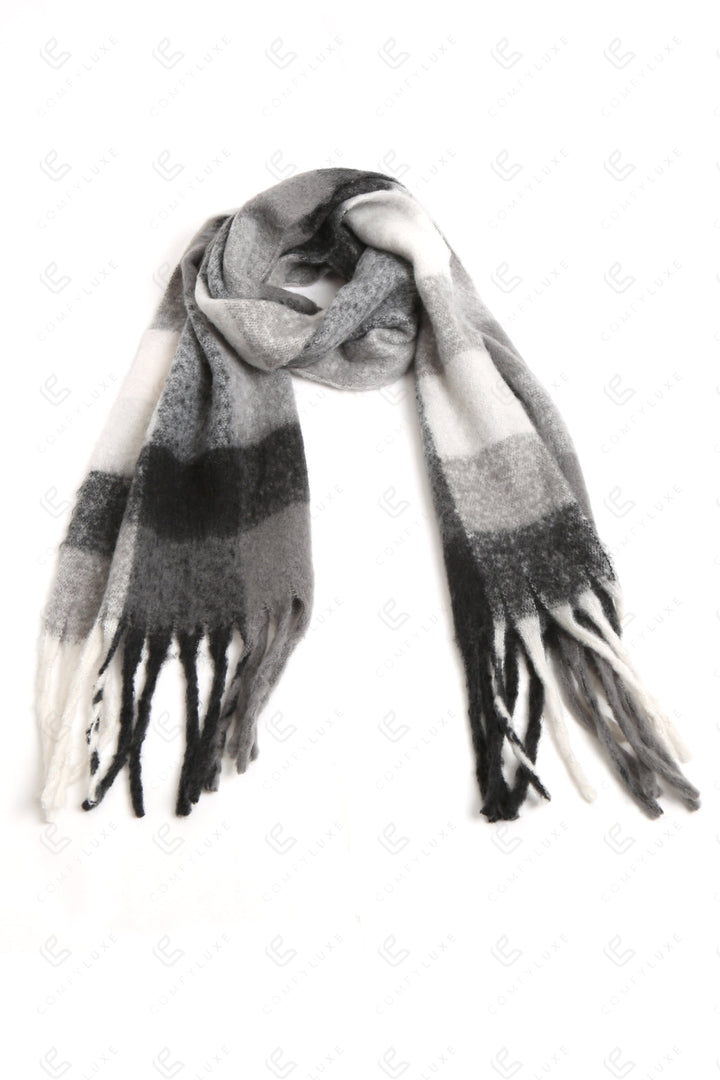 CHECKERED PATTERN SCARF BLACK SCARVES