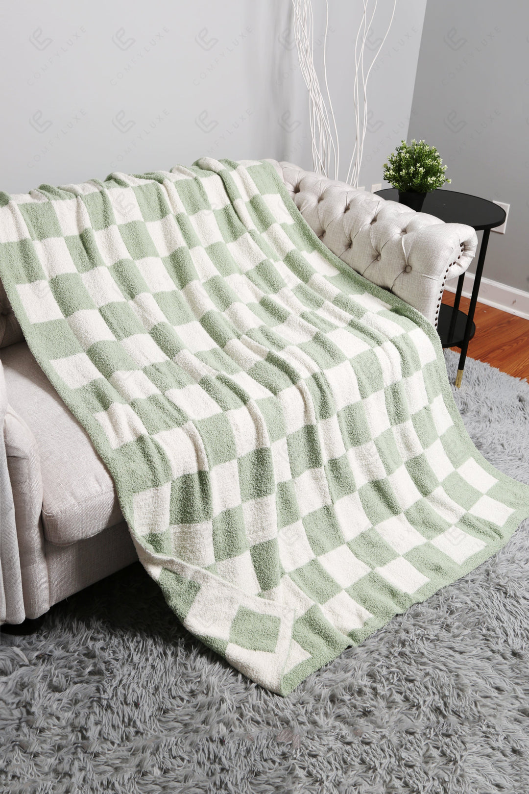 Jcl4316 Sage Throw Blankets