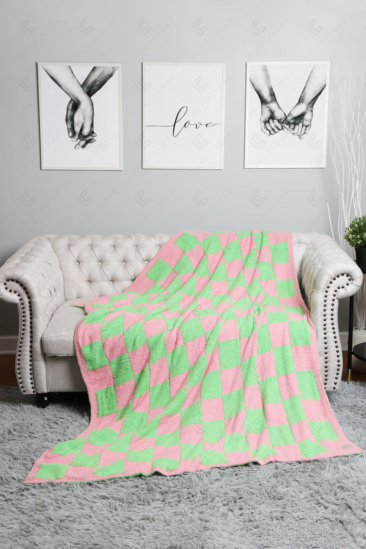 Jcl4316 Light Pink/Green Throw Blankets