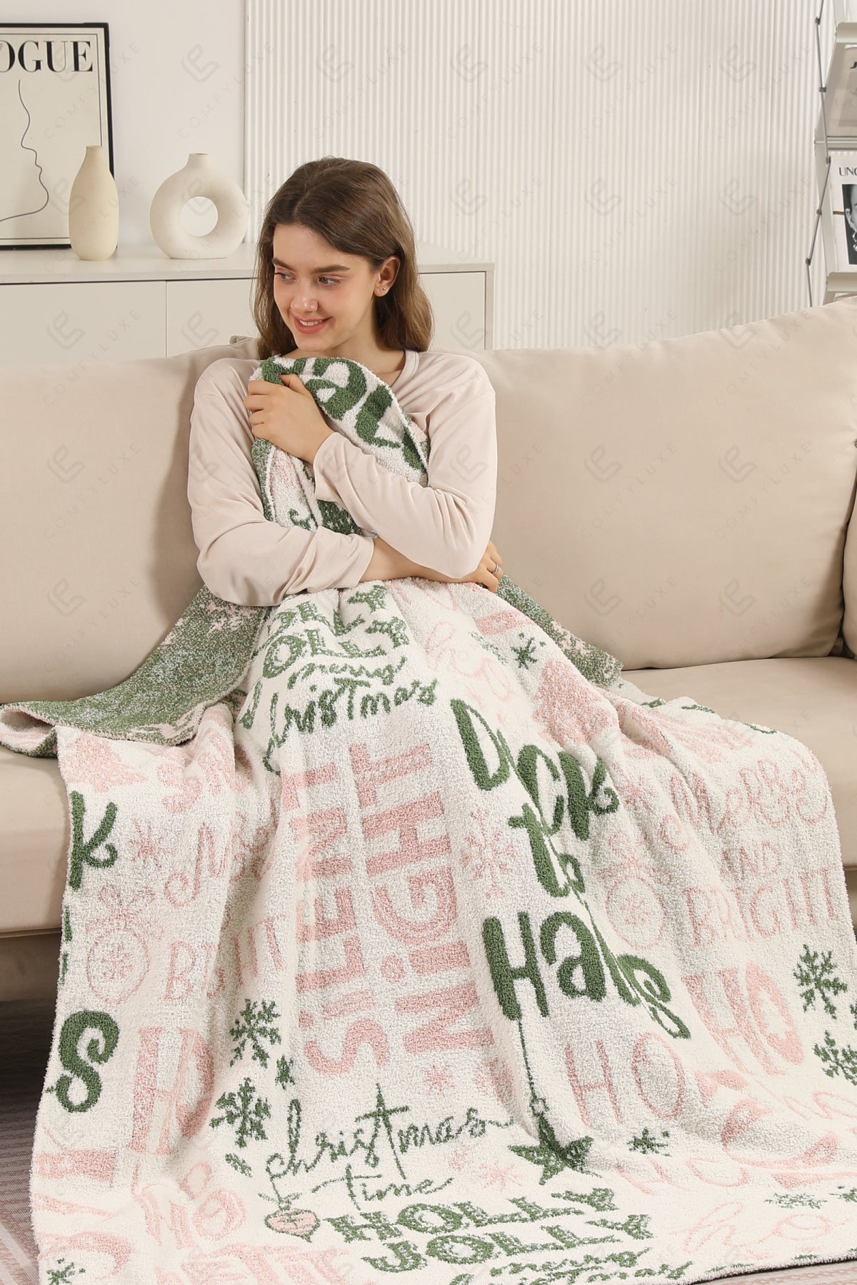 CHRISTMAS PATTERN THROW BLANKET PINK/GREEN THROW BLANKETS