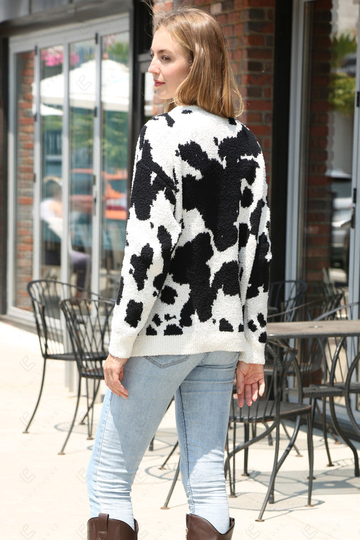 COW PATTERN SWEATER APPAREL