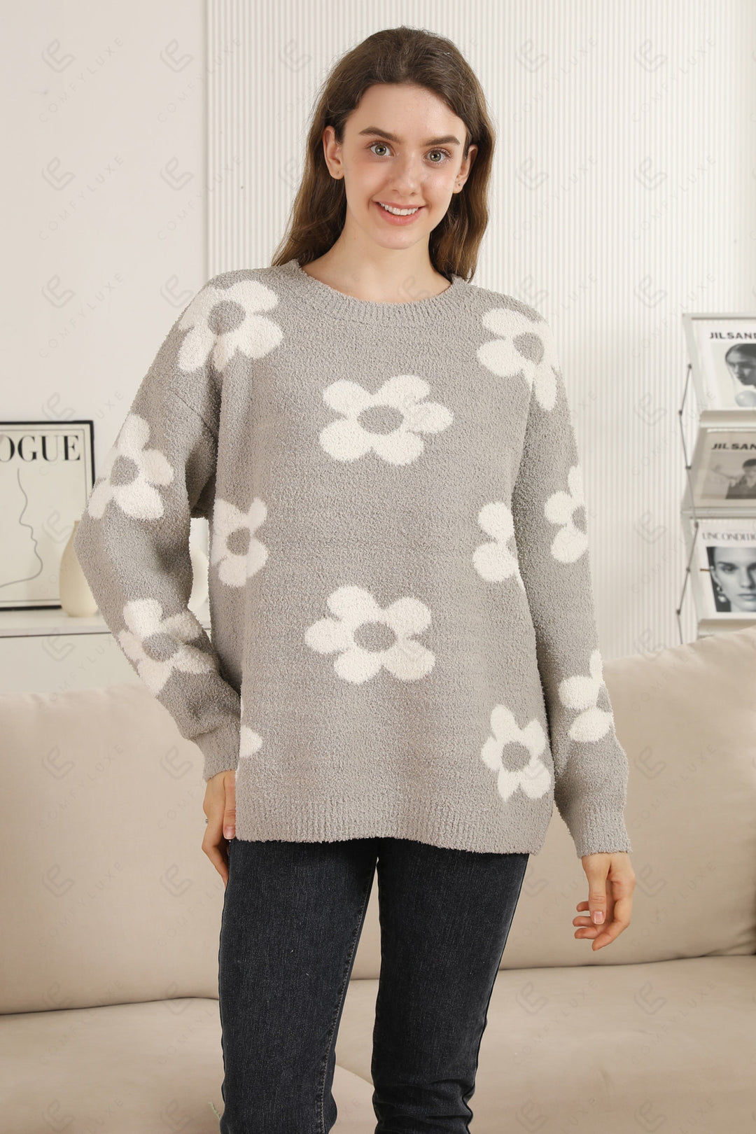DAISY PATTERN SWEATER APPAREL