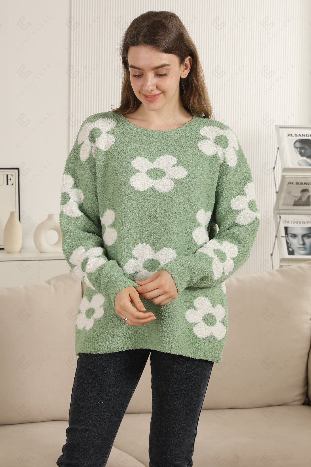 DAISY PATTERN SWEATER APPAREL