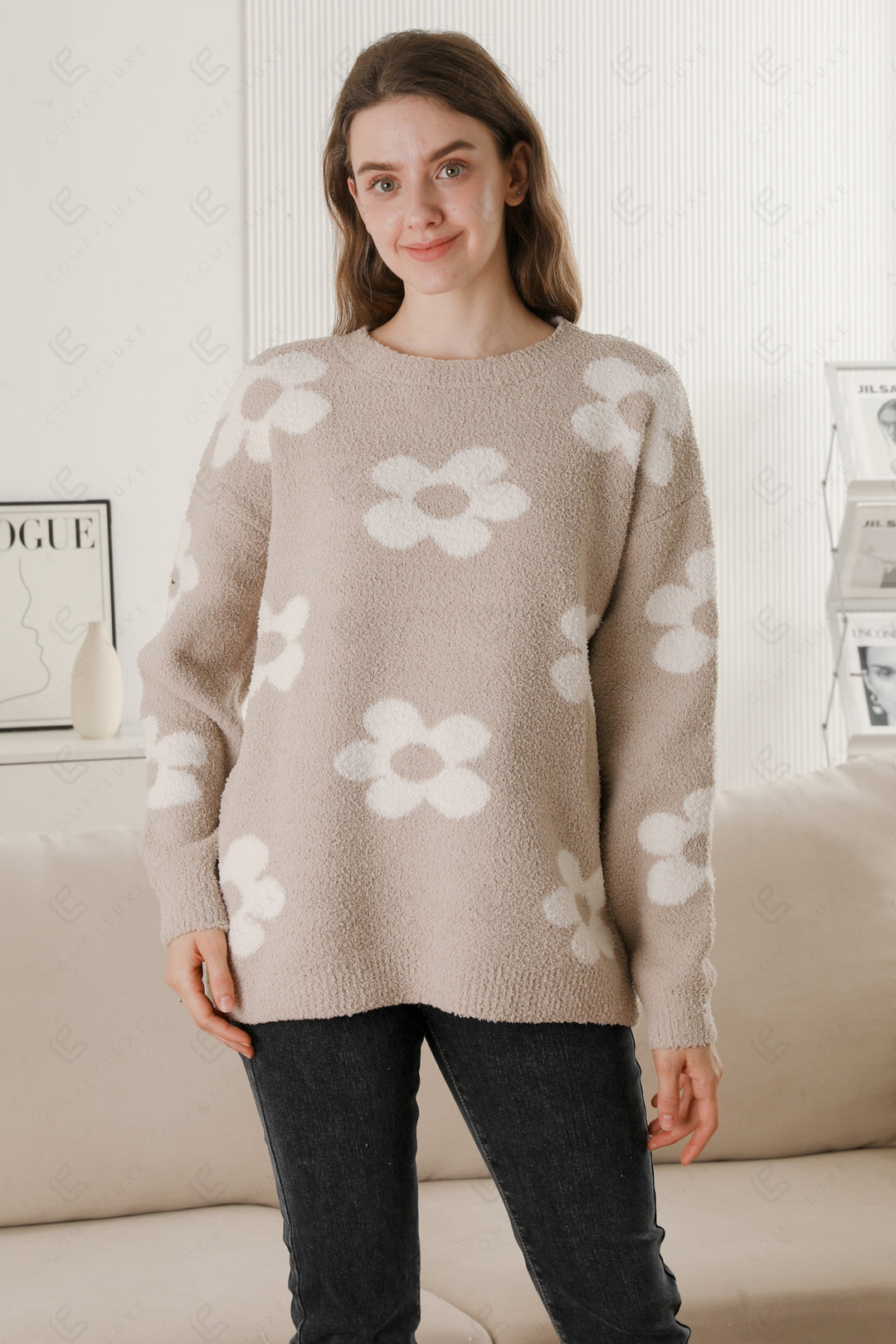 DAISY PATTERN SWEATER APPAREL