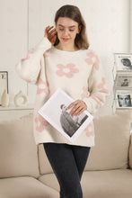 Load image into Gallery viewer, DAISY PATTERN SWEATER APPAREL
