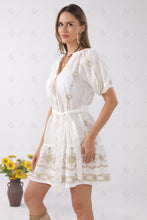 Load image into Gallery viewer, JP6002 WHITE/BEIGE APPAREL
