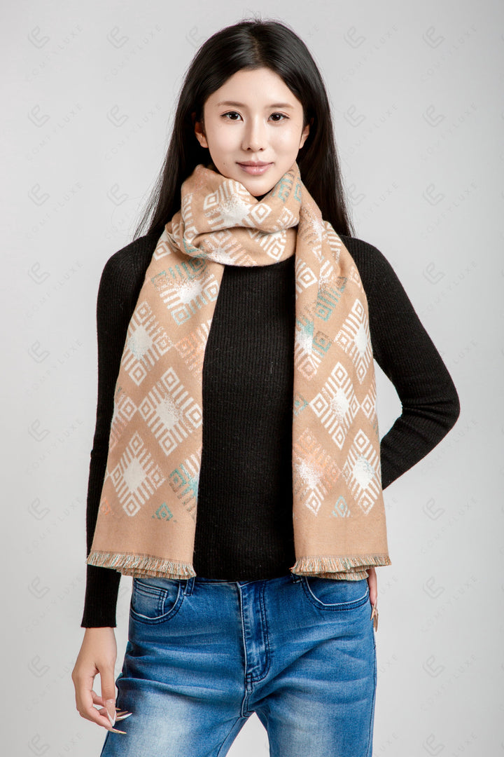 GEOMETRIC PATTERN SCARF BEIGE SCARVES