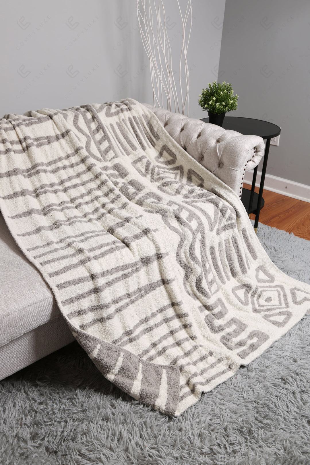 Jcl6010 Throw Blankets