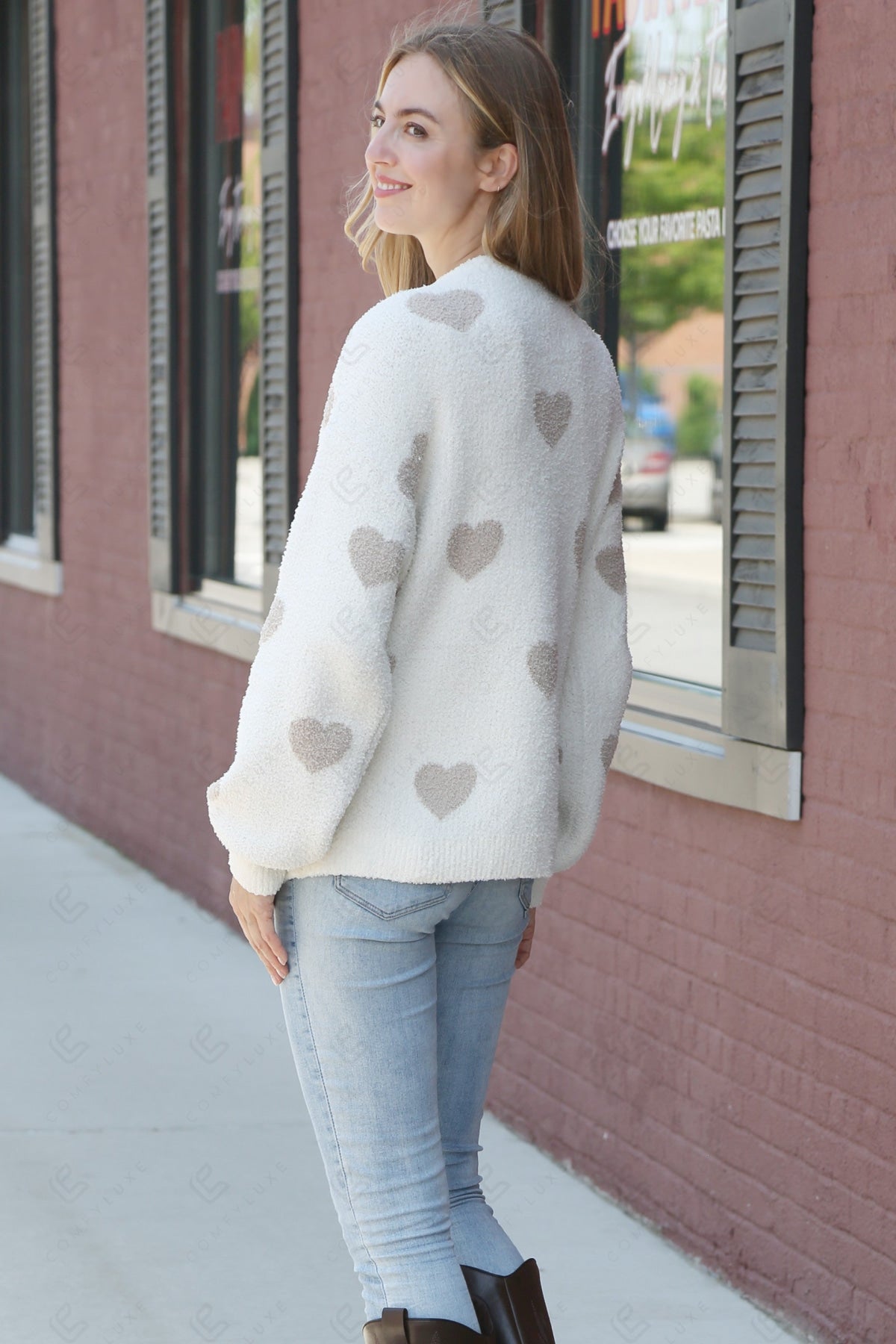HEART PATTERN SWEATER APPAREL